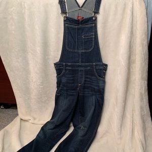 Super cute overalls